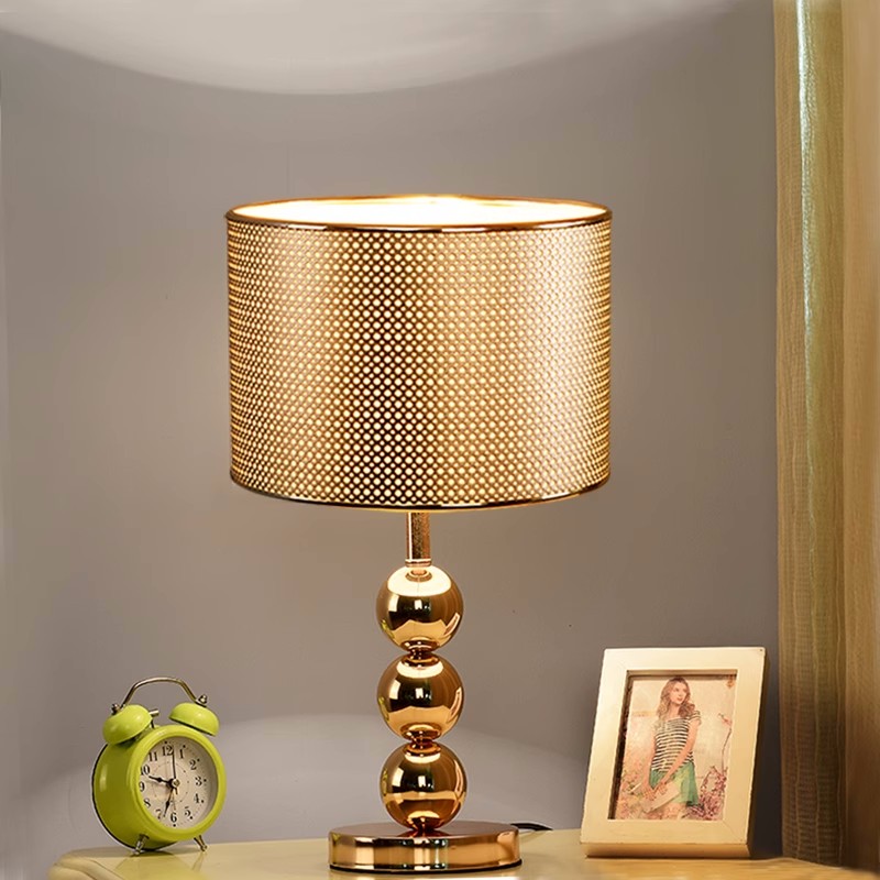 Lampe de Table Simple et créat - Desk Setup Wallpaper avis et prix